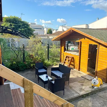 Domek alpejski Cozy Paris Suburb! *