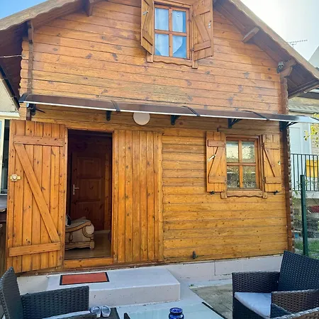 Cozy Paris Suburb! Chalet