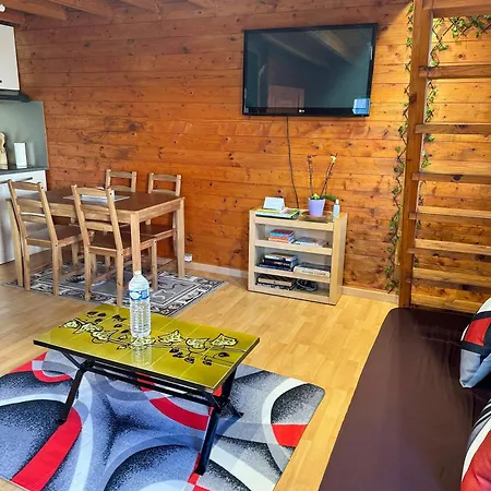 Chalet Cozy Paris Suburb! *